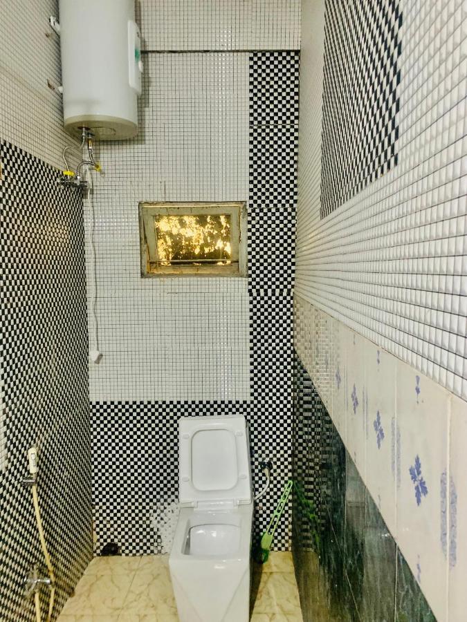 ベンガル ゲストハウス コルカタ エクステリア 写真